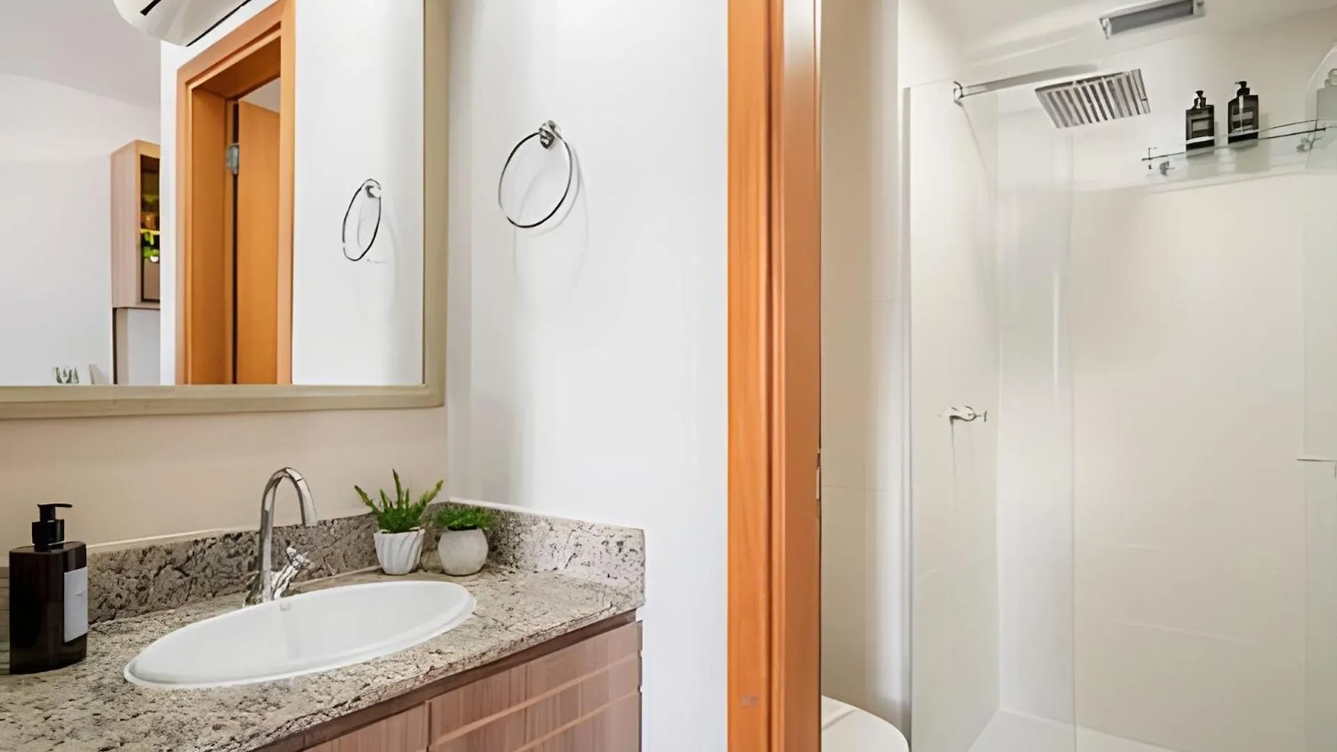 Apartment Hotel Saint Moritz Flat Particular Conforto E Tranquilidade No Centro De Brasilia Brazil